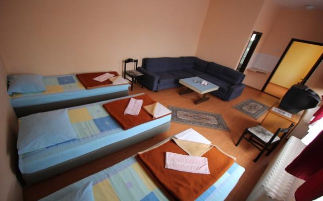Omladinski hotel Bjelave 11